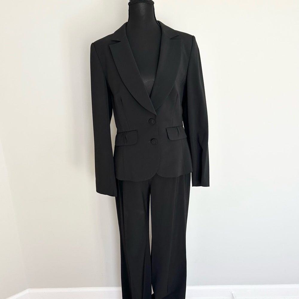 White House Black Market Tailored Black Suit Set – Blazer & Pants – Size 8